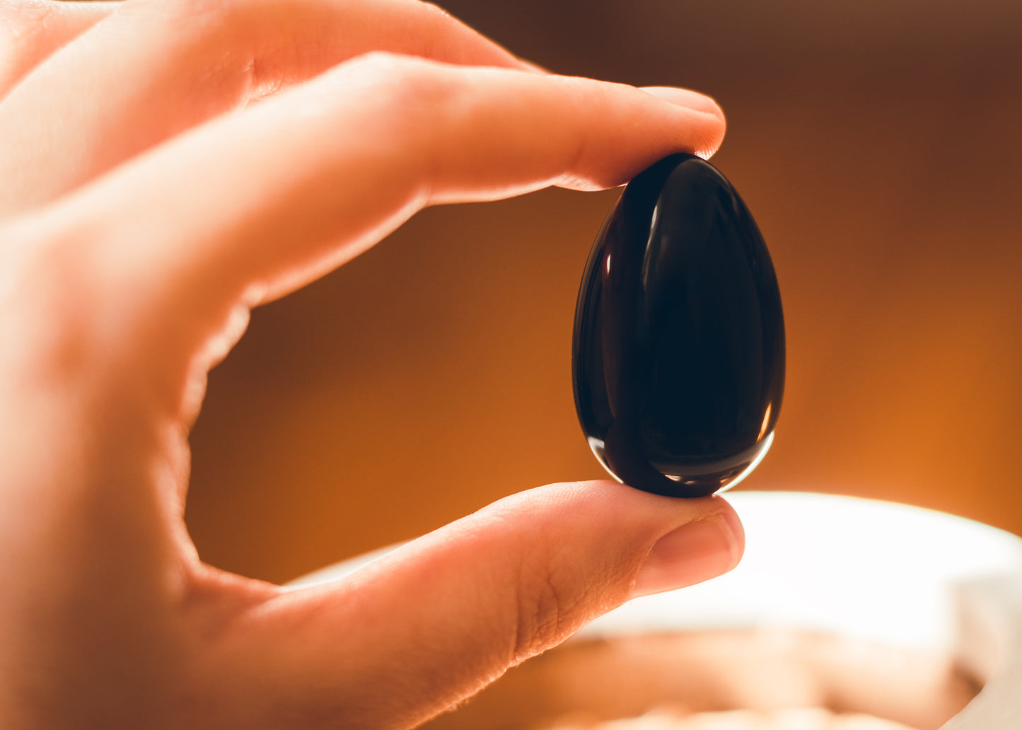 Oeuf de Yoni en obsidienne